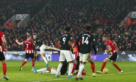 7 phút thần thánh, Man United vẫn chia điểm cay đắng trước Sheffield