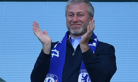 Cựu sao Chelsea hé lộ mối 'thâm thù' giữa chủ tịch Abramovich và Spurs