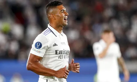 Xác nhận! Man Utd bắt đầu đàm phán mua Casemiro