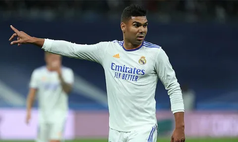 Casemiro khiến Liverpool phải tăng tốc trên TTCN