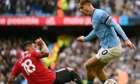 Casemiro từ đỉnh cao đến rớt xuống vực thẳm trước Man City