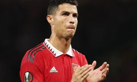 Cassano khuyên Ronaldo giải nghệ