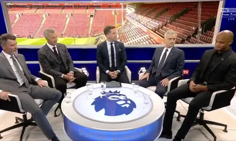Mourinho nói lời cực gắt về pha bóng chạm tay của Arnold