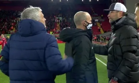 Jose Mourinho: "Tôi nói với Klopp đội mạnh nhất đã thất bại"