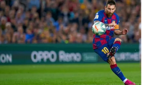 Messi "thông nòng" bằng siêu phẩm "cầu vồng" gây náo loạn Camp Nou
