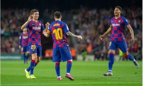 Sao nhà chấn thương, fan Barca: "Cầu cho hắn khỏi chơi suốt 10 mùa!"