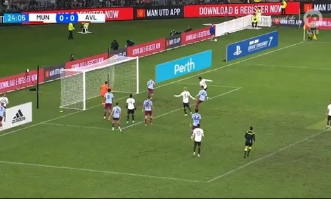 "Ten Hag sẽ thích tình huống di chuyển đó"