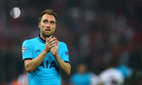 "Cậu ấy nên chọn Bayern chứ đừng đến Real chỉ để bán áo"