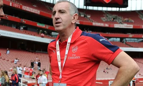 "Cầu thủ Arsenal đó hoàn toàn có thể trở thành một huyền thoại"