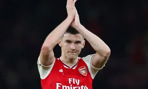 "Cầu thủ Arsenal đó là một hậu vệ cánh tuyệt vời"