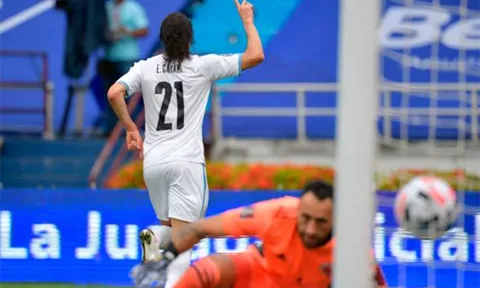 Cavani, Suarez đồng loạt nổ súng, Uruguay quật ngã Colombia trên sân khách