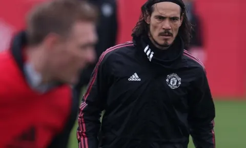 Cavani tái xuất, Man Utd sẵn sàng chiến Burnley