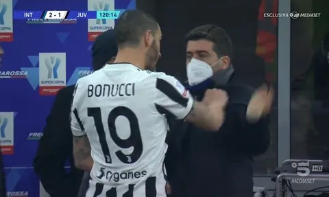 Cay cú vì thất bại, sao Juventus hung hãn đẩy người