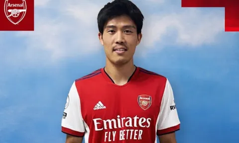 CĐV Arsenal muốn Arteta làm ngay 1 việc với tân binh Tomiyasu