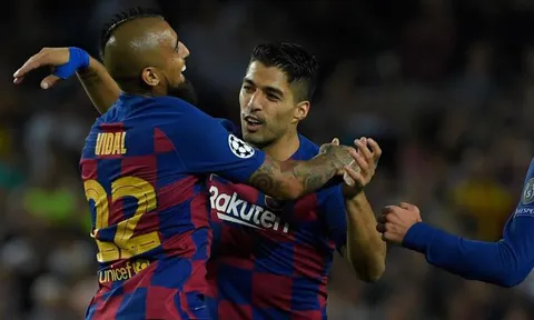 CĐV Barca: "Hắn ta u mê à? Đội hình này không cần những kẻ côn đồ"