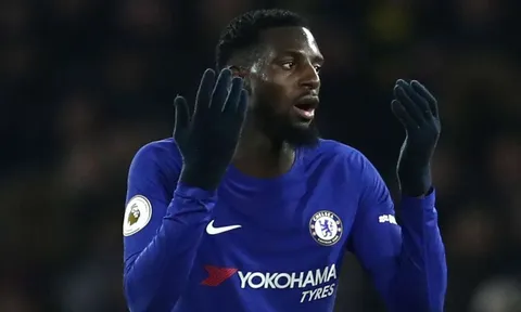 CĐV bất bình, cho rằng bom xịt Chelsea đang tự ảo tưởng