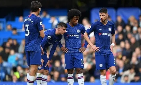 CĐV Chelsea: "Đuổi cổ hắn ta đi, chính hắn khiến đội bóng ra nông nỗi này!"