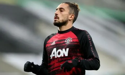 CĐV Man Utd phát cuồng vì 'chỉ huy trưởng': "Alex Telles + cậu ấy = bàn thắng"