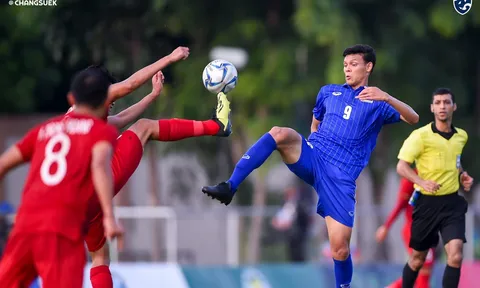 CĐV Thái Lan phẫn nộ: "Quá yếu đuối. Việt Nam xứng đáng đi tiếp"