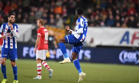 CĐV Việt Nam phẫn nộ: "Văn Hậu còn không phải là lựa chọn thứ 2 ở Heerenveen"