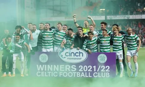 Celtic đăng quang trước mũi kình địch Rangers
