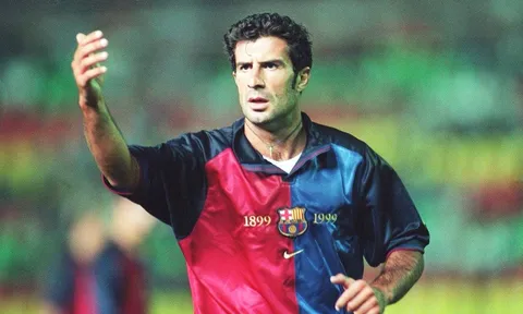Từ Figo đến Griezmann: 10 chủ nhân gần nhất của chiếc áo số 7 Barca