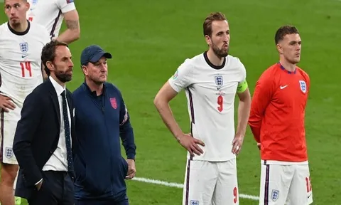 Chấm điểm Anh: Mason Mount mờ nhạt; Thay người thảm họa