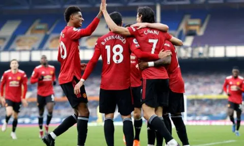 Chấm điểm Man United trận Everton: Thất vọng số 9!