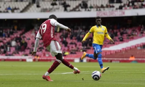 Pepe nổ cú đúp, Arsenal vẫn từ biệt sân chơi châu Âu