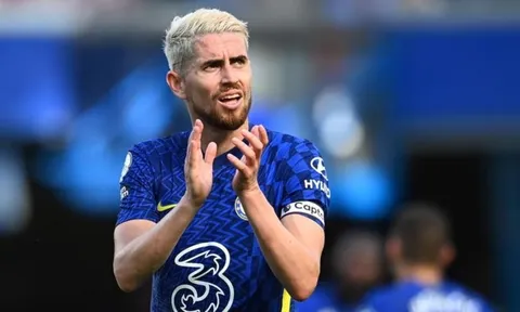 Chelsea, Barcelona thắng lớn trong lễ trao giải của UEFA