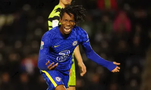 Chelsea chính thức bán tiền vệ 22 tuổi
