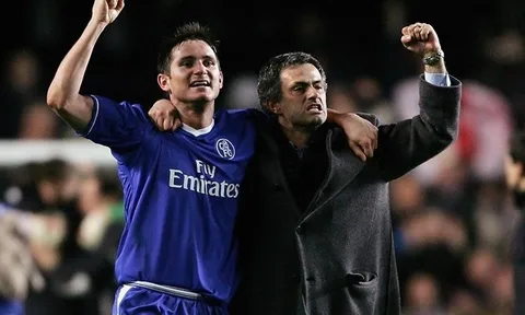 Chelsea: "Con mèo nằm trong nôi" của Frank Lampard và Jose Mourinho