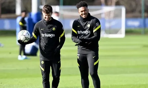 Chelsea đón viện binh cực chất; Lộ thái độ của Lukaku