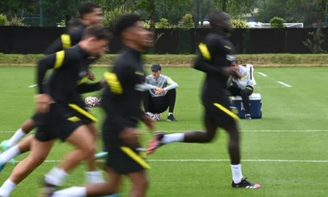 Chelsea hội quân, Tuchel nói lời thật lòng với 28 cái tên