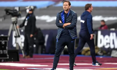 Chelsea mua sắm rầm rộ, Carragher nhận định bất ngờ