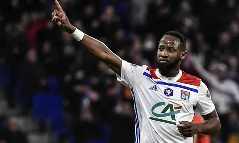 Chelsea nhập cuộc, tranh "Vua dội bom" với Man Utd
