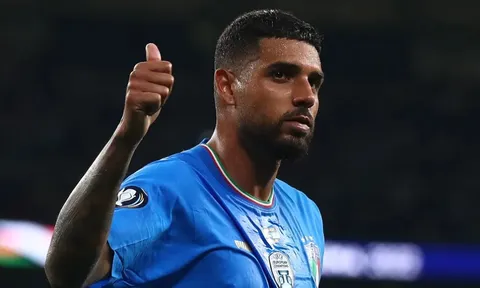 Chelsea ra giá cho Emerson Palmieri