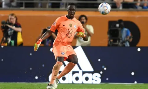 "Chelsea trông quá run rẩy ở phía sau"