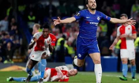 Bị Lampard "đì đọt", Pedro được "con nhà nghèo" Premier League cứu rỗi