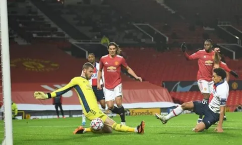 Chết bởi 'cố định', Man Utd nguy cơ bật bãi khỏi Champions League