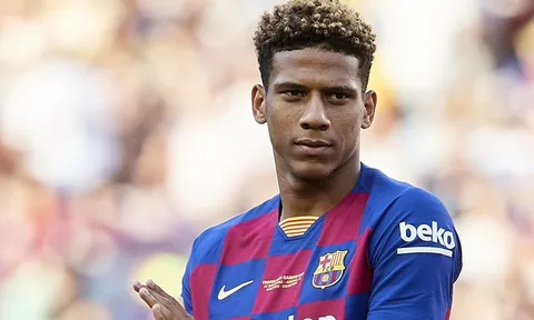 Chi 18 triệu euro, đội bóng thành London quyết chiêu mộ “người thừa” của Barca