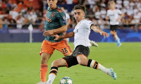 Chi 88 triệu, Juve quyết giật "máy chạy" 19 tuổi Man Utd thèm khát