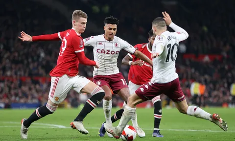 Chỉ thời gian ngắn, Rangnick sử dụng tới 6 đội hình ở Man Utd