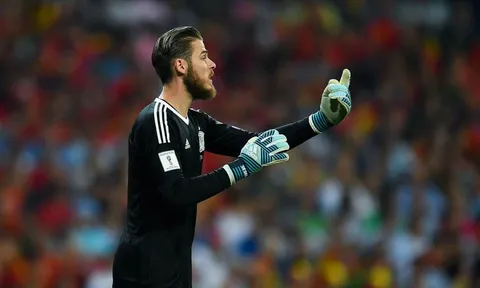 Chia tay De Gea, Man Utd gây bất ngờ với "hàng thải Arsenal"