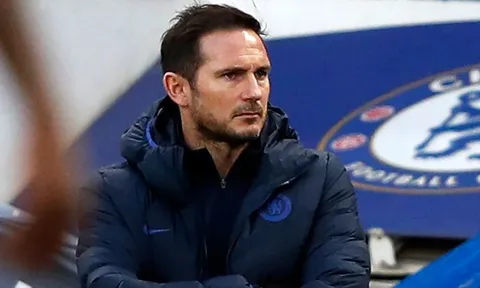 "Chiếc ghế của Lampard sẽ lung lay nếu Chelsea thất bại trước Man Utd"