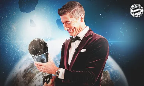 Chiến thắng của Lewandowski là lời cảnh báo cho Messi