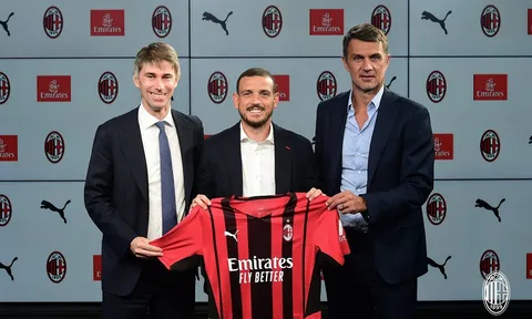 CHÍNH THỨC: AC Milan công bố 3 chữ ký quan trọng