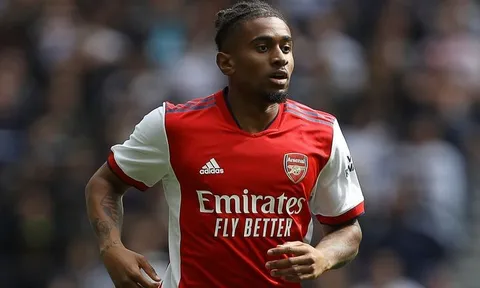 CHÍNH THỨC: Arsenal đẩy 3 cái tên ra đi cùng lúc