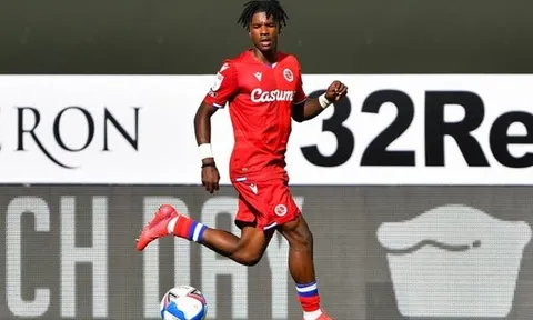 CHÍNH THỨC: Bayern đón tân binh, đối trọng cho Alphonso Davies