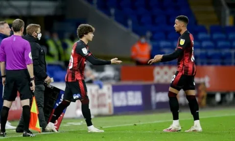 CHÍNH THỨC! Championship đưa thay đổi then chốt, EPL đang một mình khác biệt với thế giới